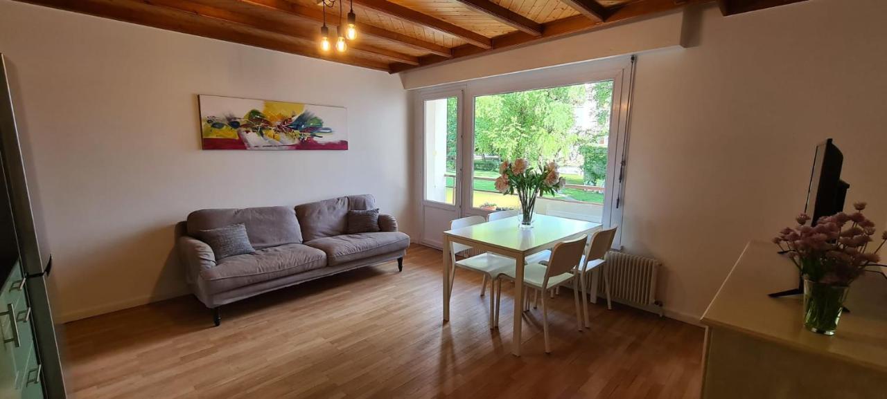 Pom'verte-pres Du Centre-ville Et Du -parking Gratuit Apartment *